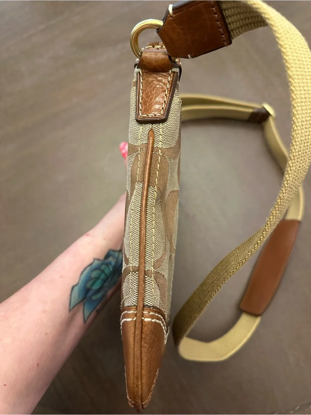 Coach Signature Swingpack Crossbody Bag